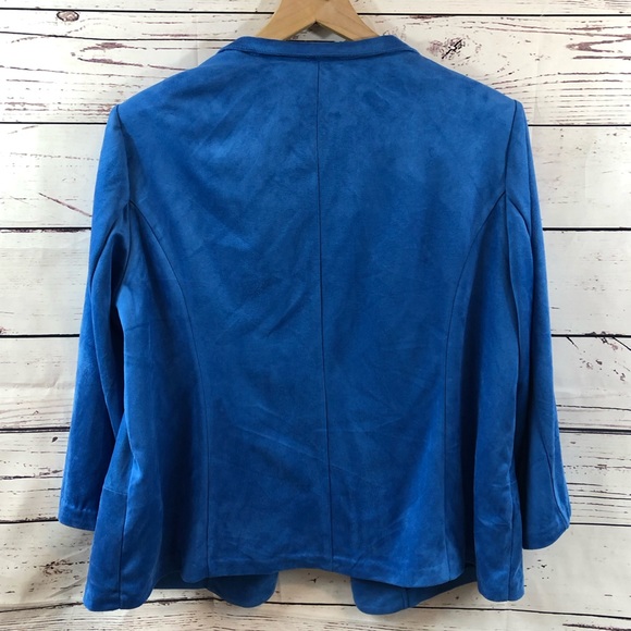 DRESSBARN Plus Size Blue Suede Open Front Blazer - Picture 2 of 5